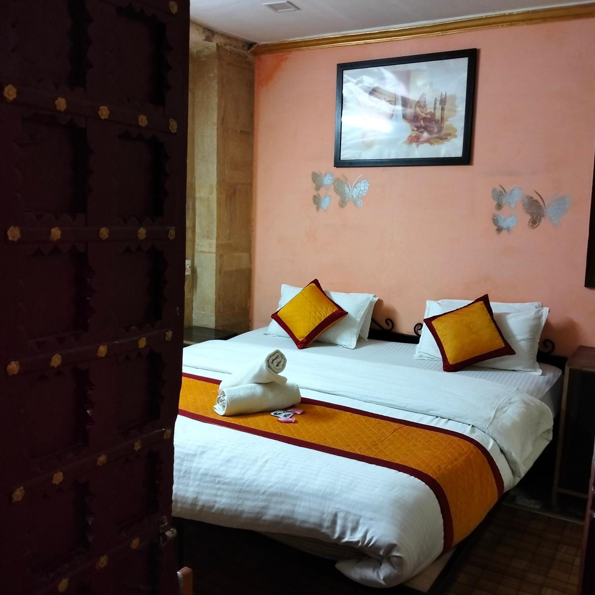 Hostel Desert Home Stay Jaisalmer Exterior photo