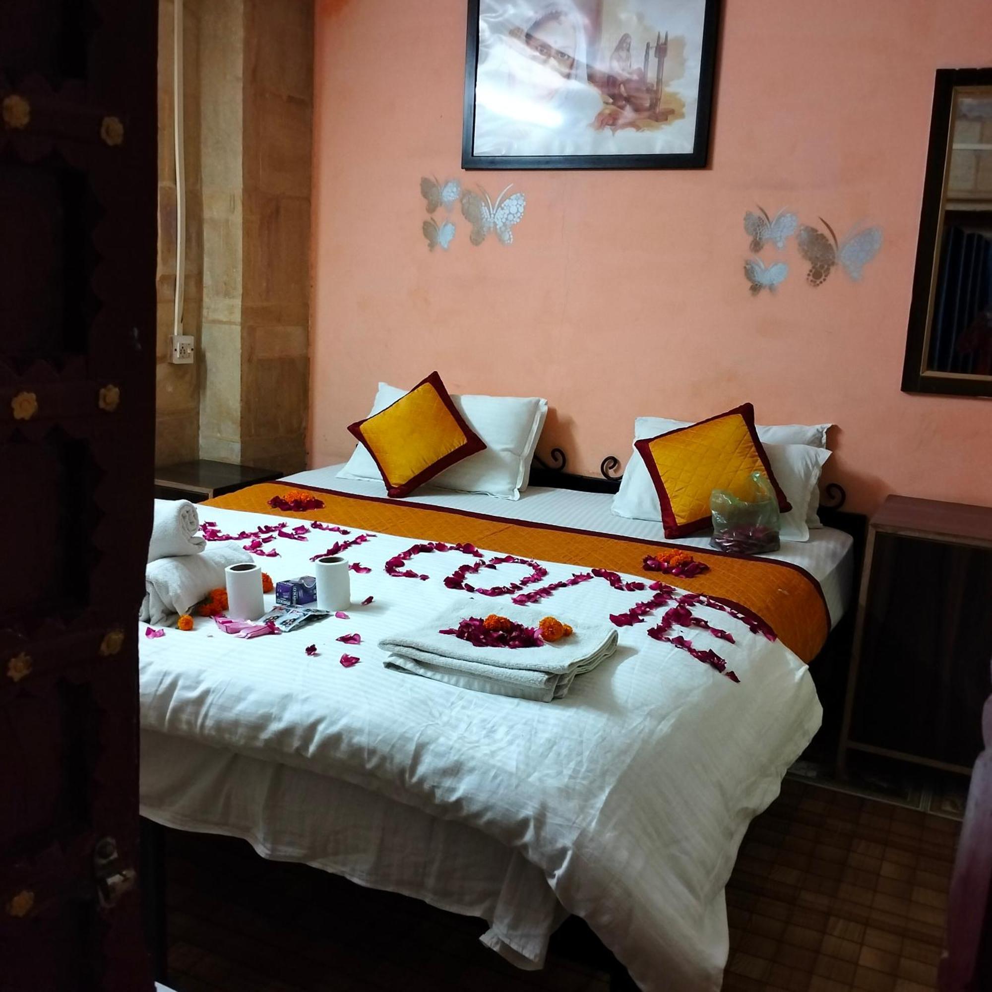 Hostel Desert Home Stay Jaisalmer Exterior photo
