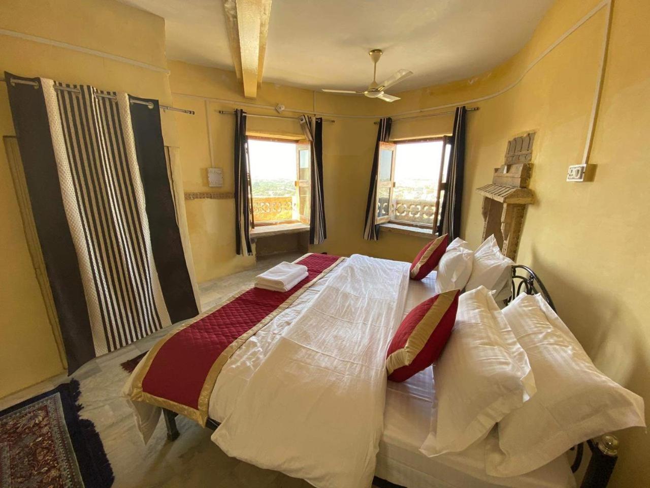 Hostel Desert Home Stay Jaisalmer Exterior photo